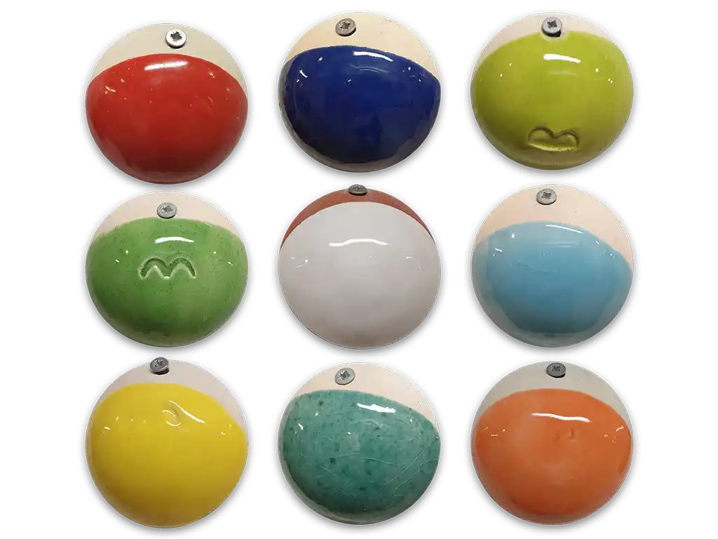 Glasyr i olika färger